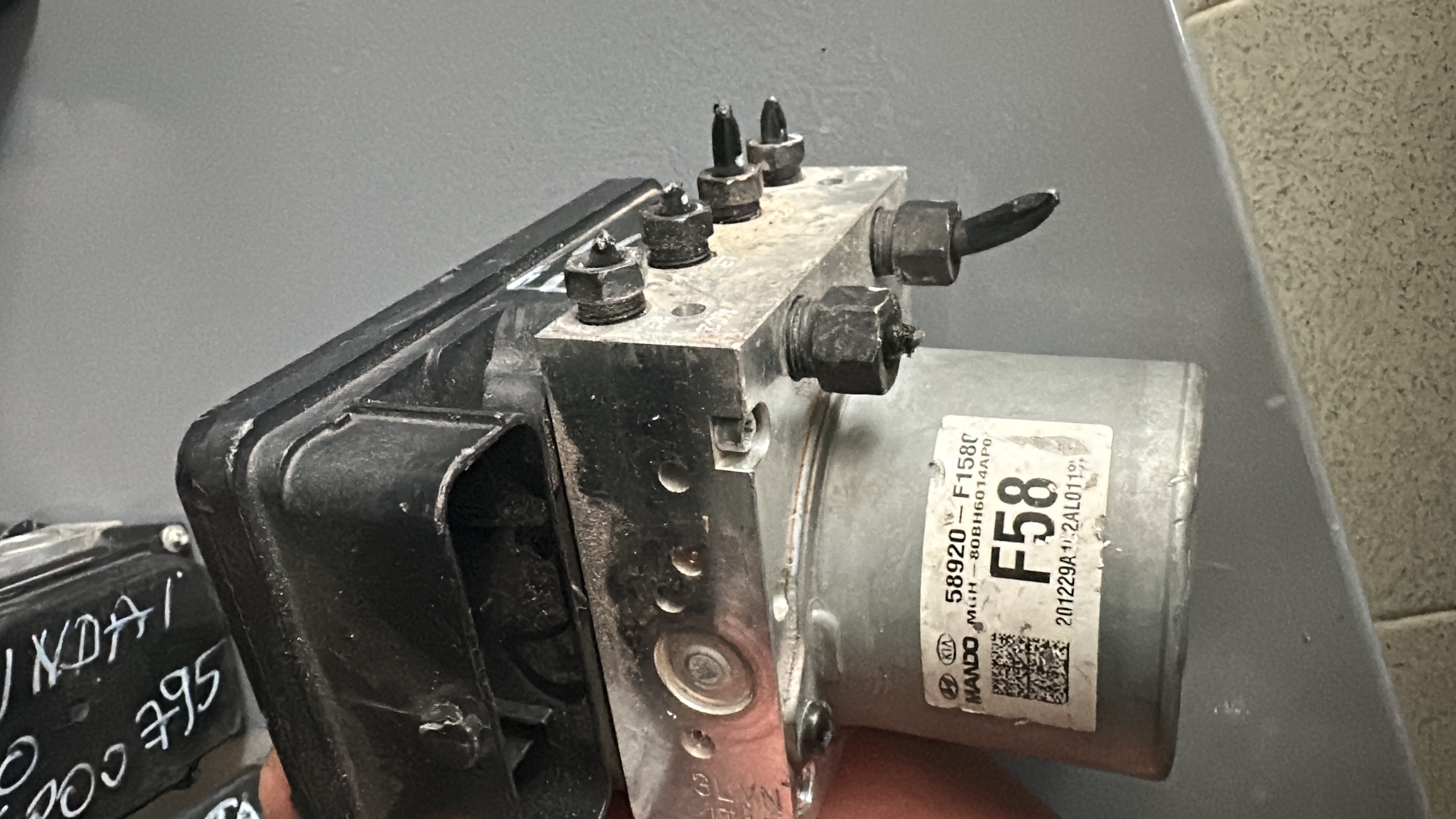HYUNDAİ KİA ABS POMPA BEYNİ 58920-F1580