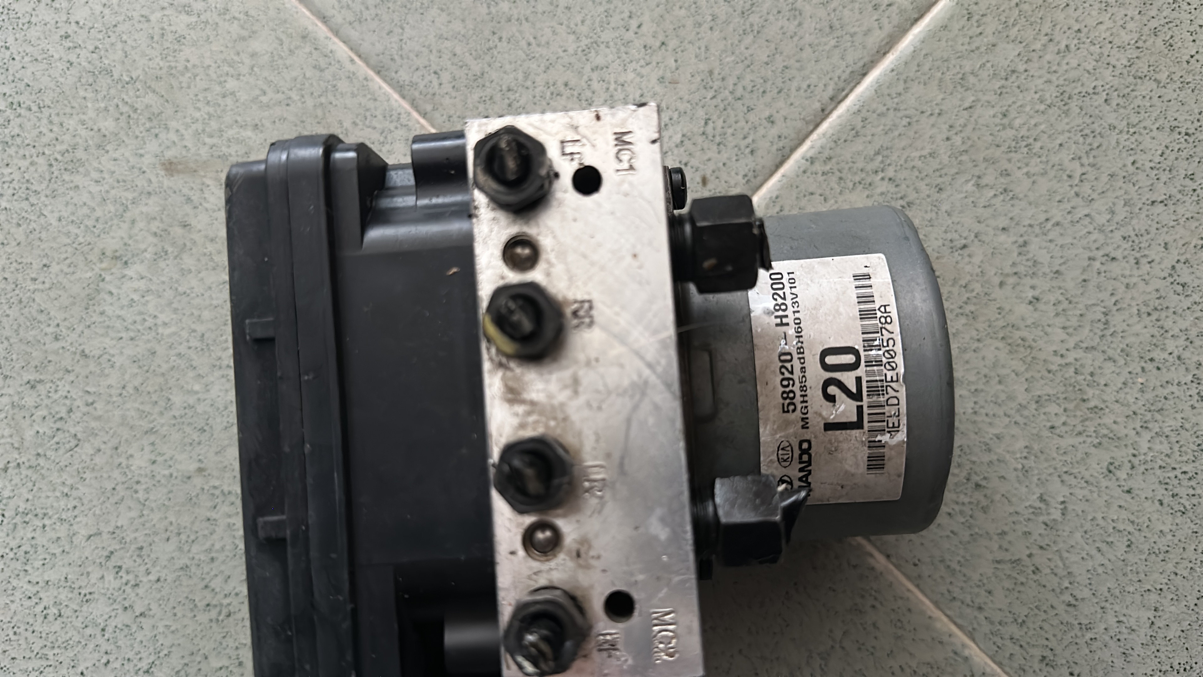 KİA HYUNDAİ ABS POMPA BEYNİ 58920-H8200